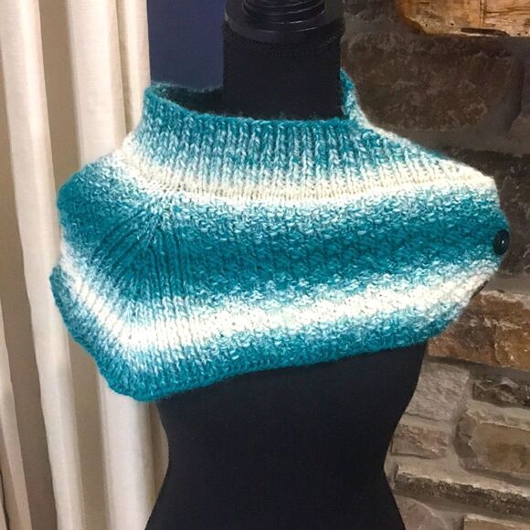 Women’s Cowl Button Scarf, One Size, Teal & Cream - Picture 1 of 5